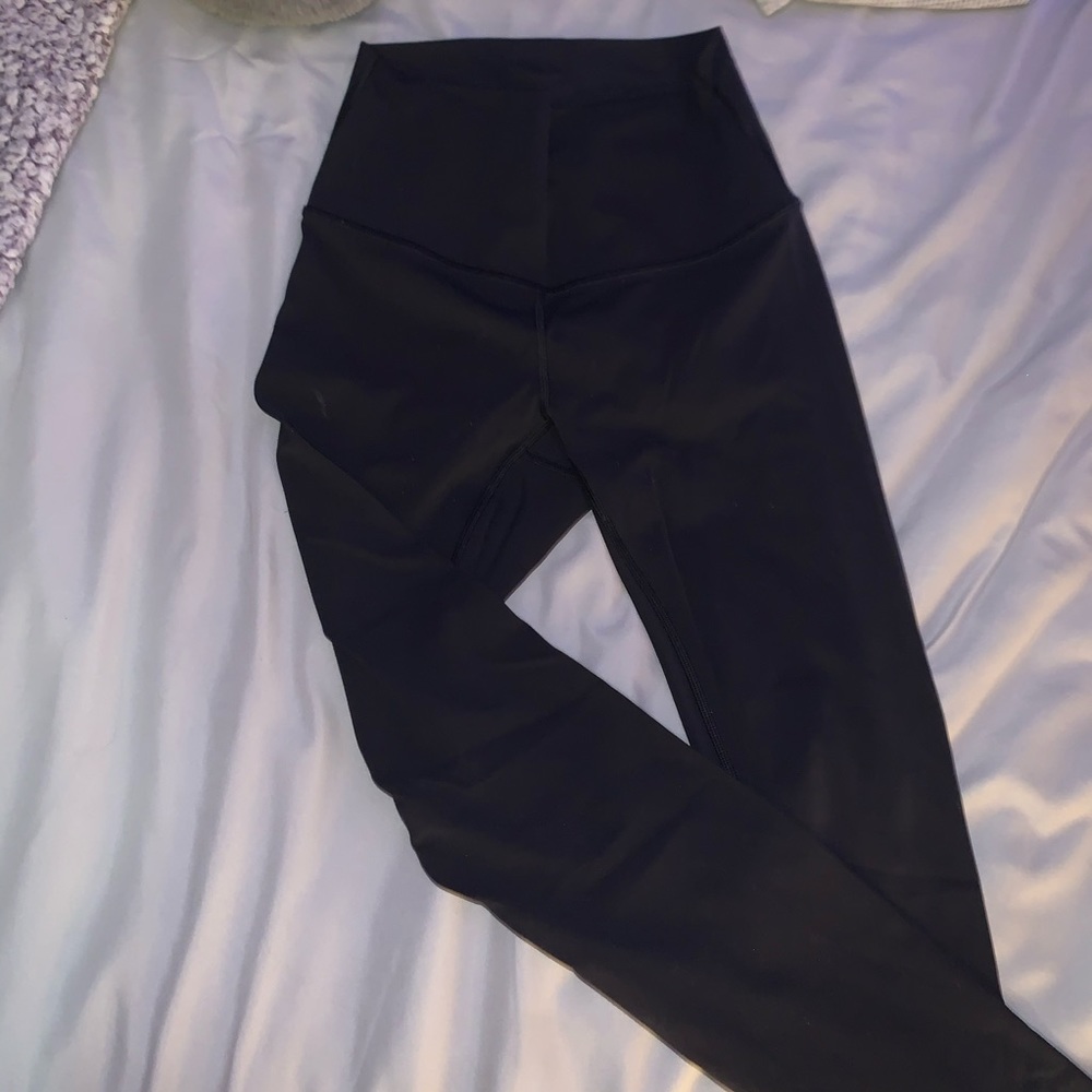 ⚫️ black lulu leggings ⚫️